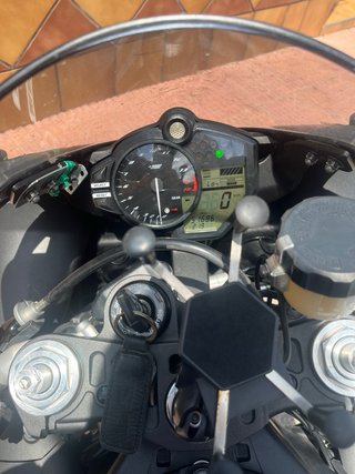 Yamaha R1 2014