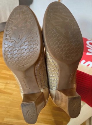 Zapatos tacón vintage beige y dorado