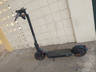 Patinete Eléctrico Negro