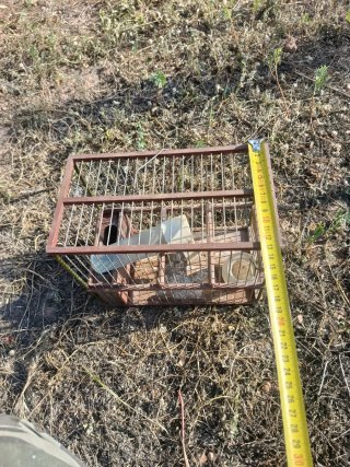 Jaula para pájaros pequeña