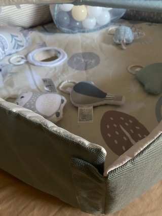 MoMi PASTEL Arco de Juego con Colchoneta
