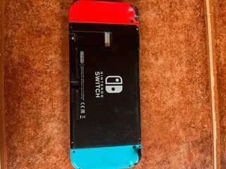 Nintendo Switch + Joy-Cons Originales