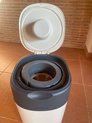 Papelera para pañales Tommee Tippee