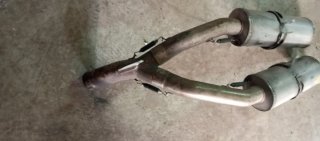 Escapes Yamaha R1 2005
