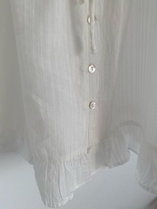 Blusa Unit manga corta volantes