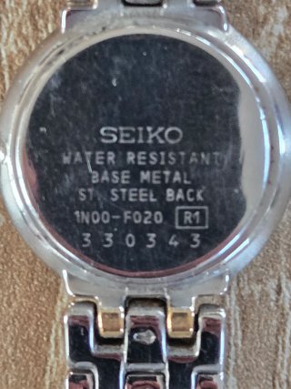 Reloj Seiko Mujer Oro y Plata