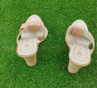 Sandalias cuña Farrutx Talla 38 No conservo caja