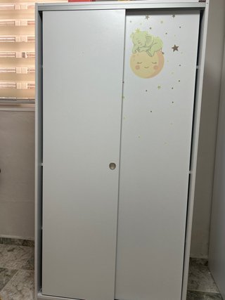 Armario infantil con diseño de elefante