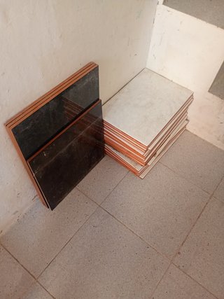 23x35 azulejos racholas blancas y azul marino