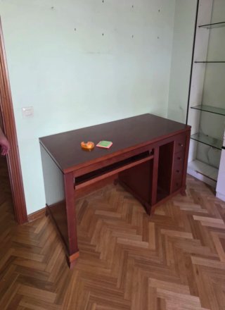 Escritorio de madera grande gratis URGE retirar