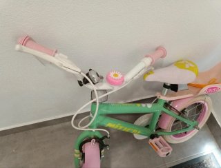 Bicicleta infantil casi nueva