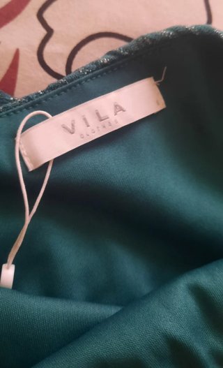 Vestido de tirantes plisado