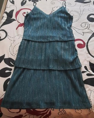 Vestido de tirantes plisado