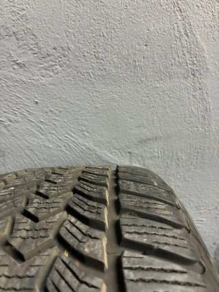 Neumático 225/45/17