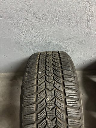Neumático 225/45/17