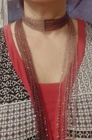 Collar tipo corbata degradado