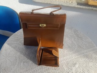 Bolso y Cartera Marrones a Juego