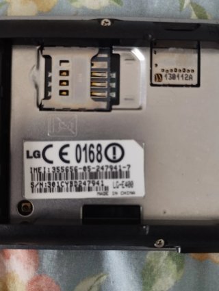 Móvil LG Optimus E400 Plata y Negro