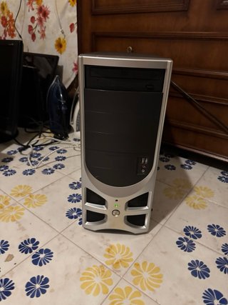 PC Fisso Desktop Nero/Argento