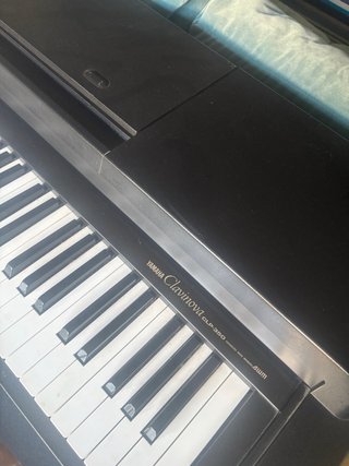 Yamaha Clavinova CLP-350 Piano Digital
