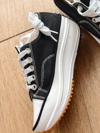 Zapatillas lona negras y blancas talla 37