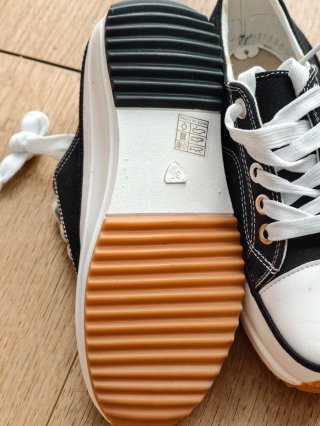 Zapatillas lona negras y blancas talla 37
