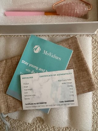 Kit Rodillo Facial Cuarzo Rosa MoValues