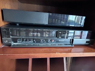Cadena musical Aiwa con tocadiscos