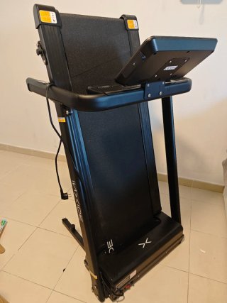 Cinta de Correr Bodytone ATX Plegable LED