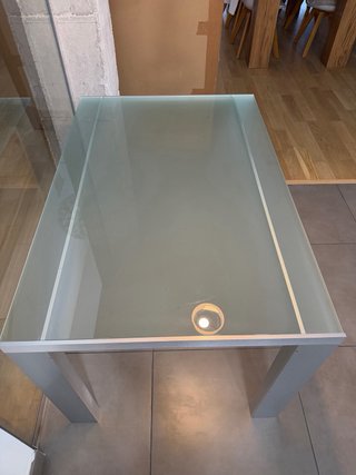 Tavolo STUA design in cristallo e alluminio