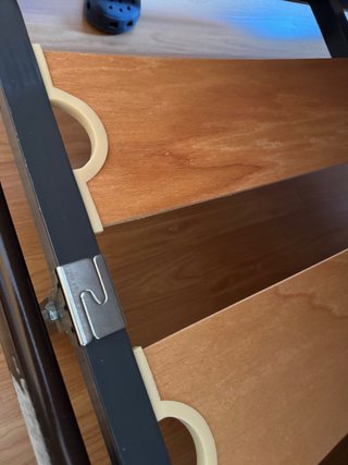 Cama matrimonio con 2 mesitas de noche