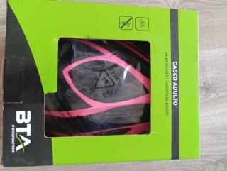 Casco de bicicleta BTA negro y rosa