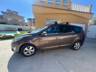 Renault Grand Scenic 2011