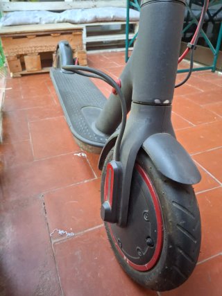 Patinete Xiaomi 365 Pro 2  Para Piezas.