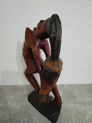 Escultura Africana Madera Tallada Músico Tambor 35