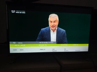 Televisión Nevir 24 Negra