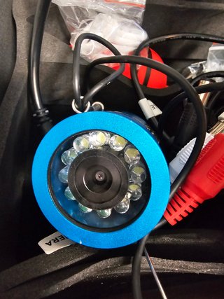 Cámara de seguridad azul con infrarrojos