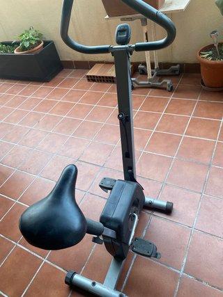Bicicleta Estática Negra