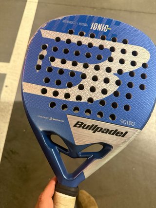Pala de pádel Bullpadel Ionic 90:80