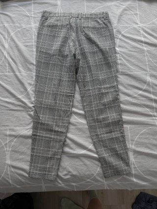 Pantalón cuadros Bershka Talla 40