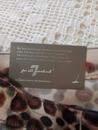Pantalones vaqueros blancos con estampado