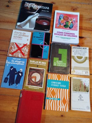 LA ÉTICA CRISTIANA y más libros  Relig.: Lote de 3
