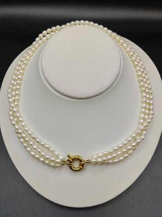 Collar triple perlas naturales alto brillo