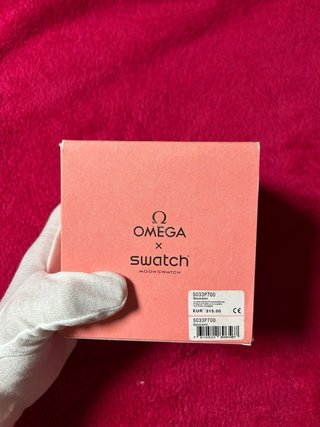 Omega x Swatch “Mission to the Pink Moonphase”