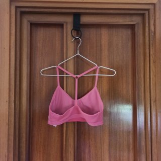 Top deportivo Adidas rosa