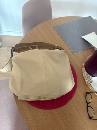 Bolso Gianni Chiarini crema piel