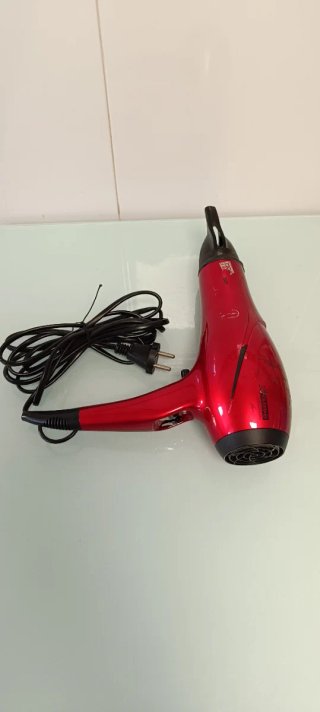 Secador de pelo Llongueras rojo