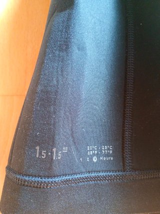 Chaqueta neopreno Olaian manga larga niño. Y 8-9