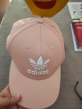 Gorra Adidas rosa