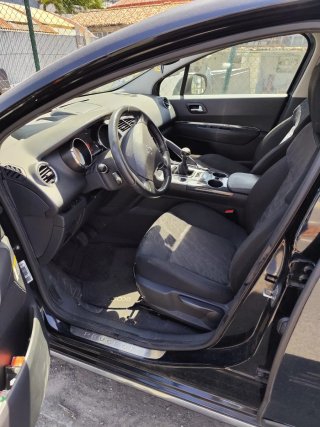 Peugeot 3008 2011